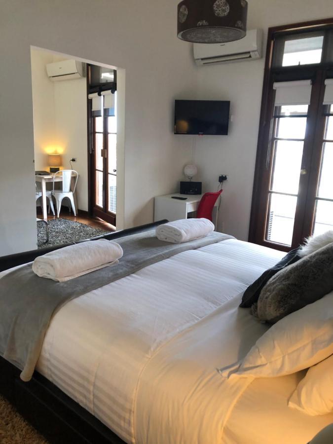 Fairway Manor Accommodation Нортъм Екстериор снимка