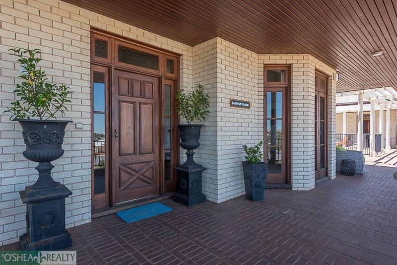 Fairway Manor Accommodation Нортъм Екстериор снимка